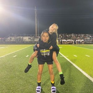 Meet your Posher, Fatima